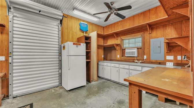 Interior, Kitchen, Wooden Walls