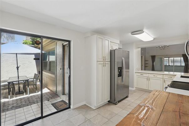 Dining room, Interior, Kitchen, Stainless Steel Appliances