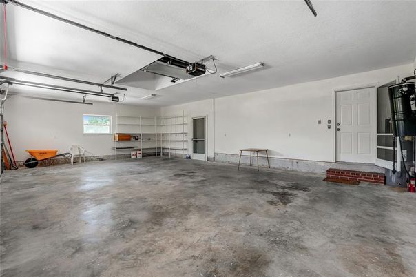 Garage, Interior