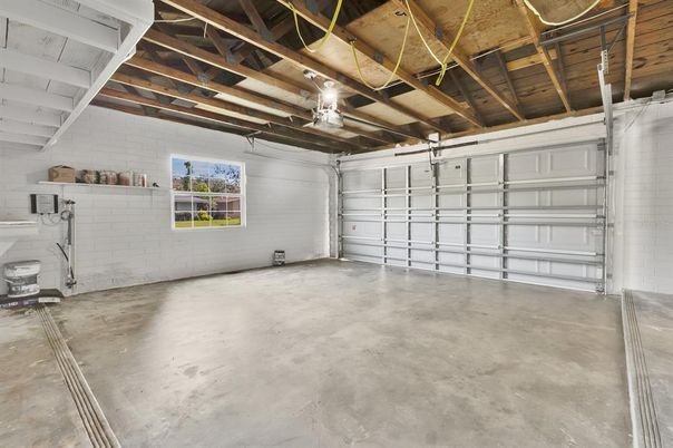 Garage, Interior, Wooden Beams, Wooden Ceilings
