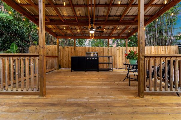 Exterior, Wood Texture Flooring