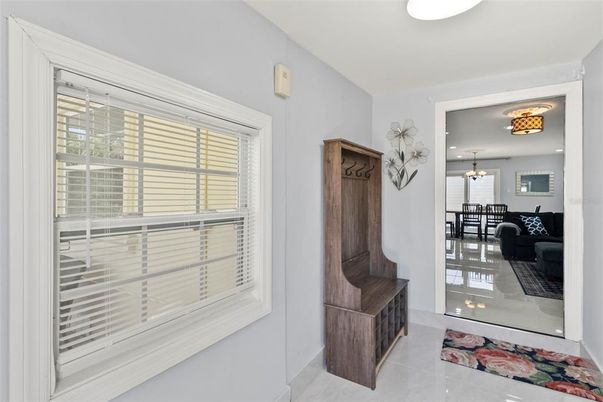 Chandelier, Dining room, Interior, Recessed Lighting