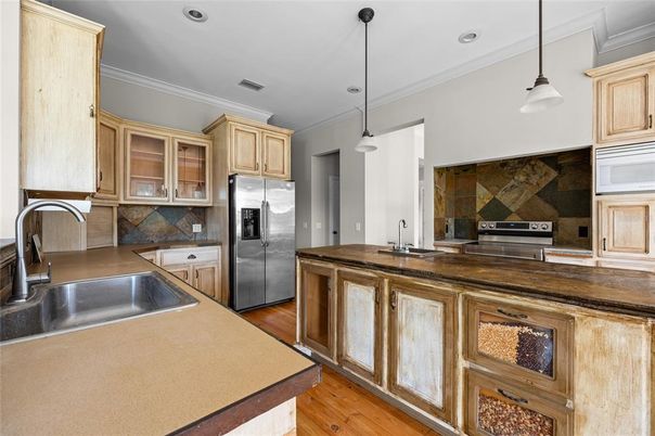 Interior, Kitchen, Pendant Lights, Recessed Lighting, Wood Texture Flooring