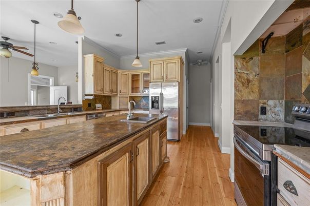 Interior, Kitchen, Pendant Lights, Recessed Lighting, Wood Texture Flooring