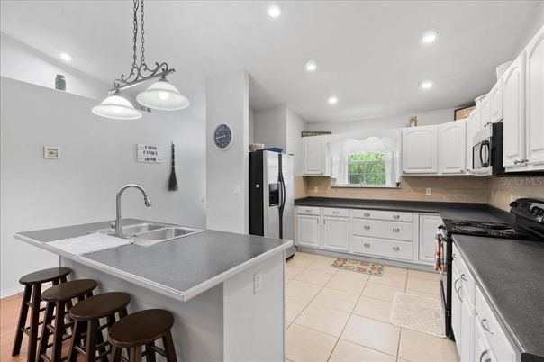 Interior, Kitchen, Pendant Lights, Recessed Lighting
