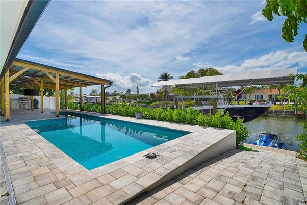 Exterior, Pool, Water