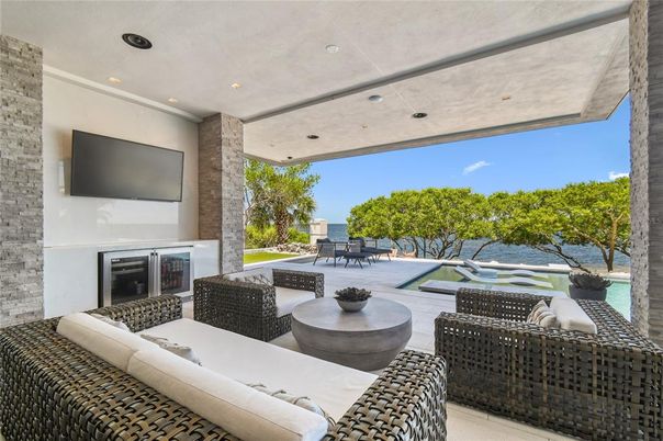 Exterior, Pool, Recessed Lighting, Water