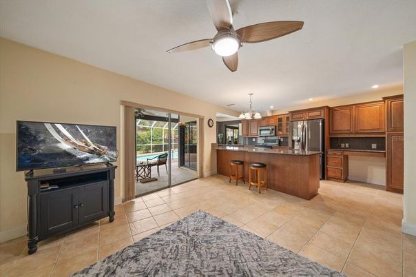 Chandelier, Interior, Kitchen, Recessed Lighting, Stainless Steel Appliances