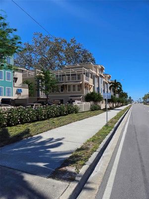 Exterior, Facade, Condo Building