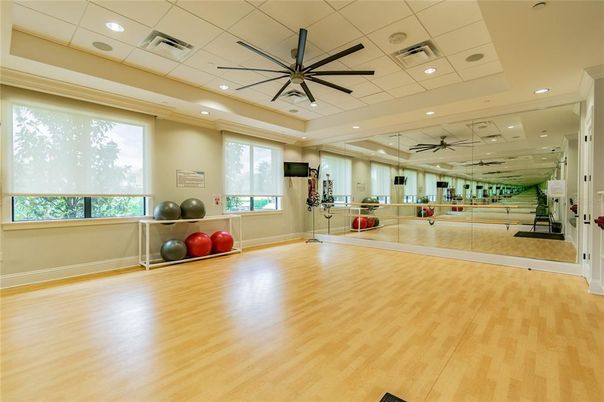 Fitness Equipment, Interior, Recessed Lighting, Wood Texture Flooring