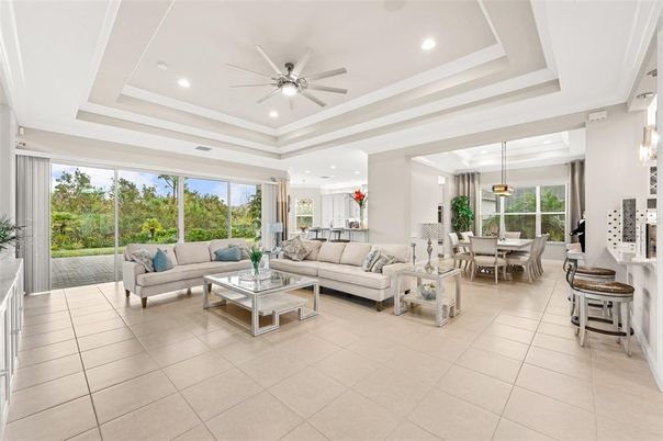 Dining room, Interior, Living room, Pendant Lights, Recessed Lighting