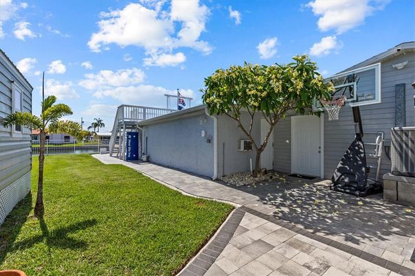 Backyard, Exterior