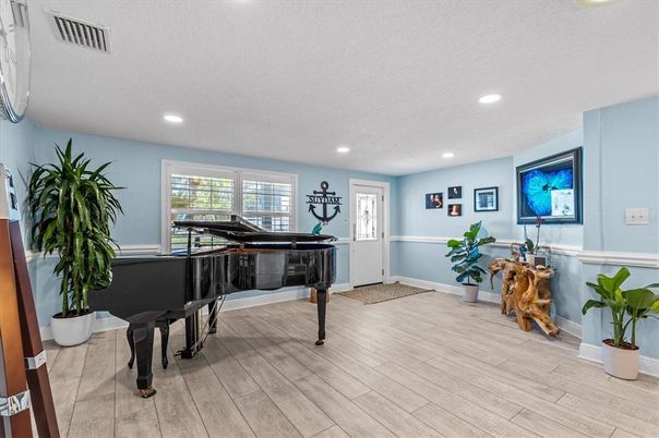 Interior, Piano, Recessed Lighting, Wood Texture Flooring
