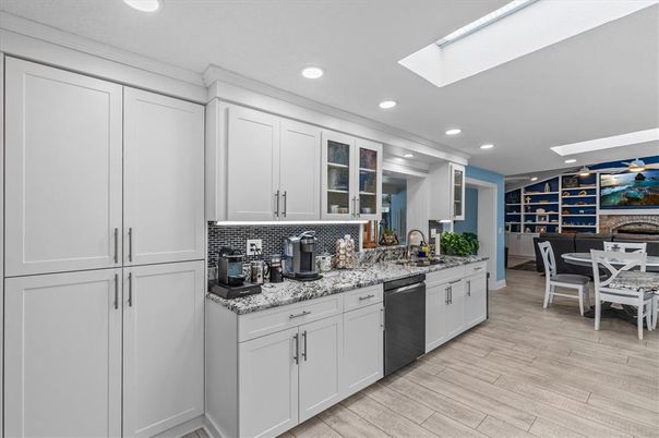 Dining room, Interior, Kitchen, Recessed Lighting, Wood Texture Flooring