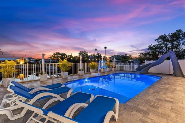 Exterior, Playground, Pool