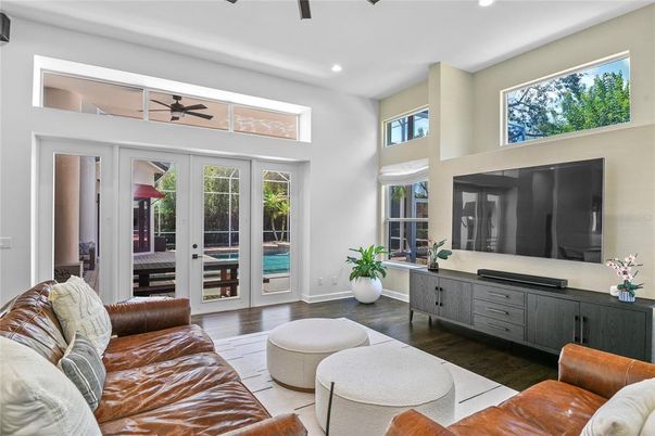 Interior, Living room, Recessed Lighting, Wood Texture Flooring