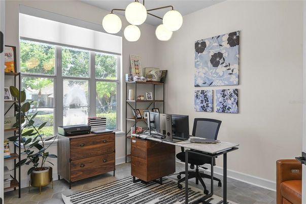 Home Office, Interior