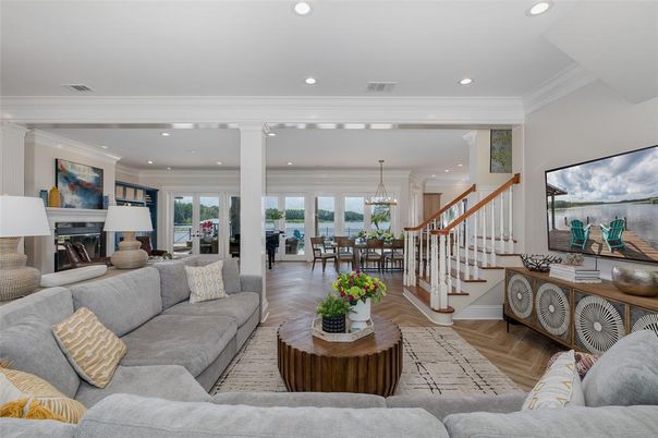 Chandelier, Dining room, Interior, Living room, Recessed Lighting, Wood Texture Flooring