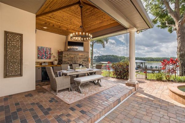 Exterior, Fireplace, Water