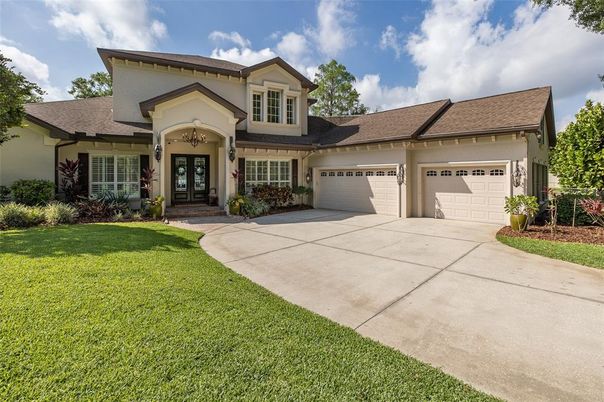 Attached, Exterior, Facade, Ranch