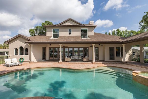 Exterior, Pool