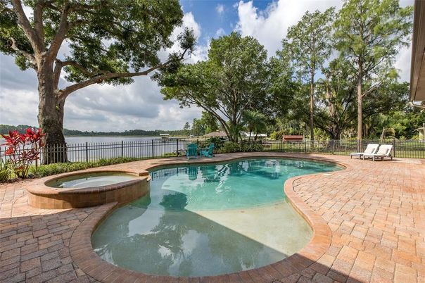 Exterior, Pool, Water