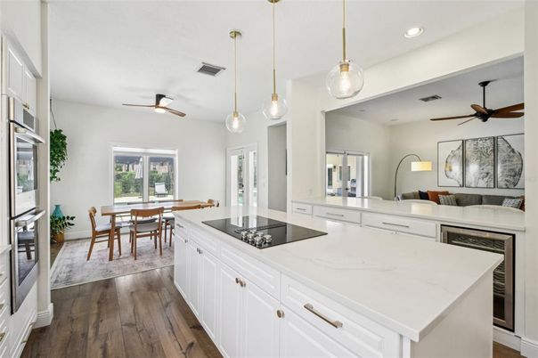 Dining room, Interior, Kitchen, Pendant Lights, Recessed Lighting, Wood Texture Flooring