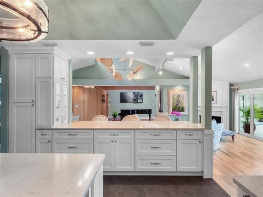Interior, Recessed Lighting, Wood Texture Flooring