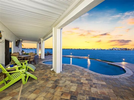 Exterior, Pool, Water