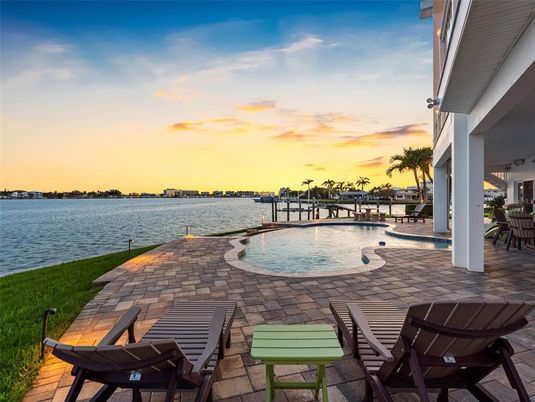 Exterior, Pool, Water