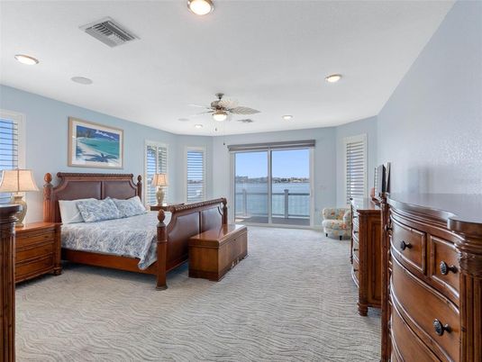 Bedroom, Interior, Recessed Lighting, Water