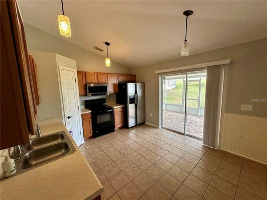 Interior, Kitchen, Pendant Lights, Stainless Steel Appliances
