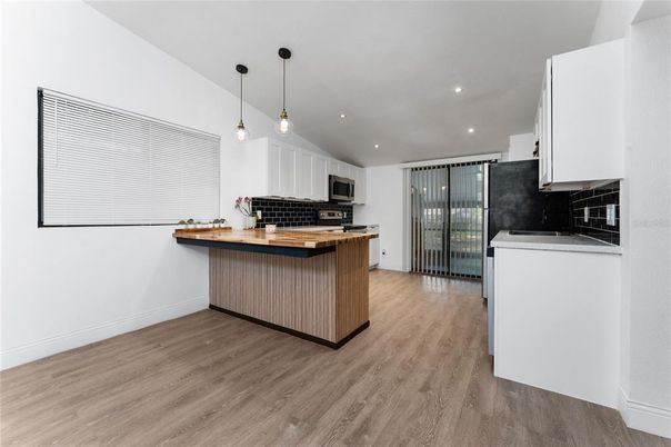 Interior, Kitchen, Pendant Lights, Recessed Lighting, Wood Texture Flooring