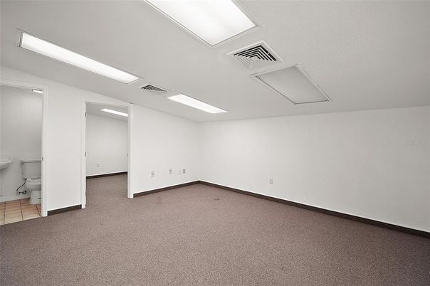 Bathroom, Empty room, Interior, Recessed Lighting