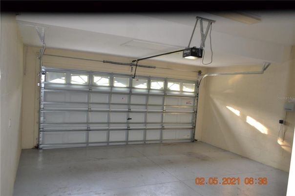 Garage, Interior