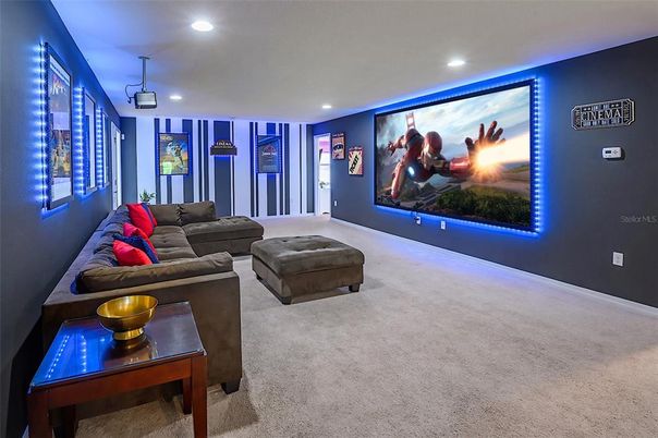 Interior, Living room, Projection Screen, Recessed Lighting, Theatre Room