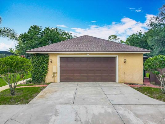 Detached Garage, Exterior
