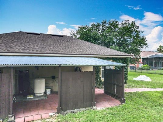 Backyard, Detached Garage, Exterior