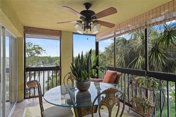 Dining room, Interior, Sun Room