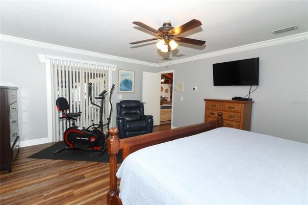 Bedroom, Fitness Equipment, Interior, Wood Texture Flooring