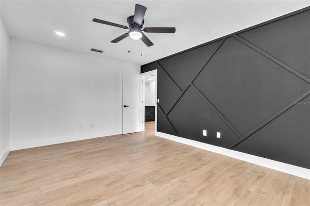 Empty room, Interior, Recessed Lighting, Wood Texture Flooring
