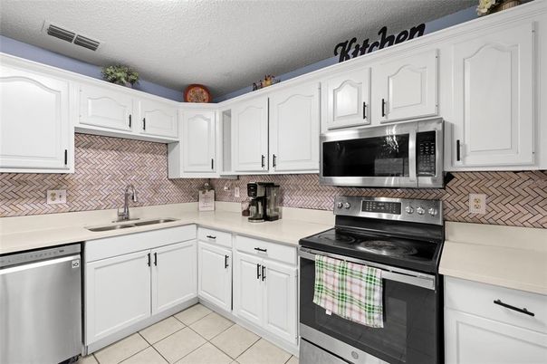 Interior, Kitchen, Stainless Steel Appliances