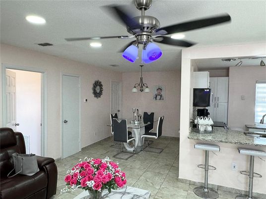 Dining room, Interior, Recessed Lighting