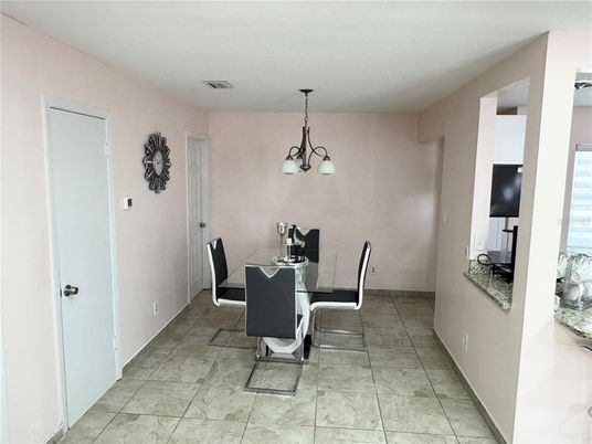 Chandelier, Dining room, Interior