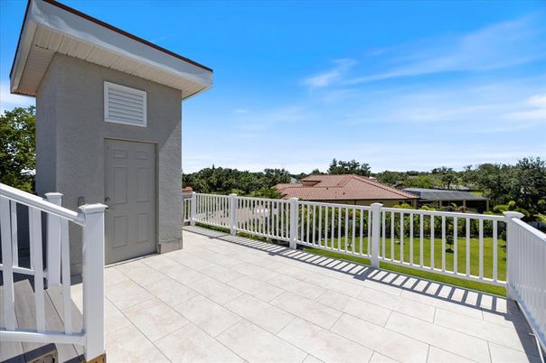 Attached, Exterior, Facade, Mediterranean
