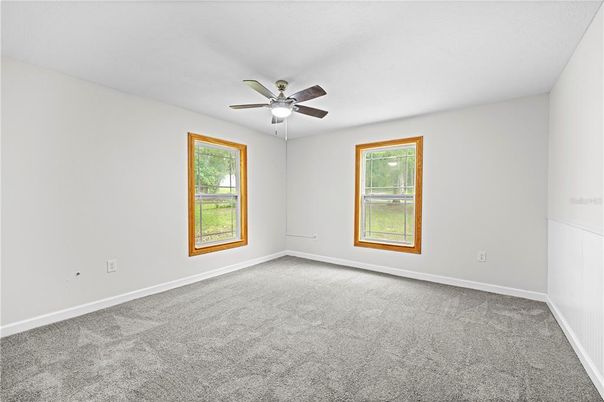Empty room, Interior