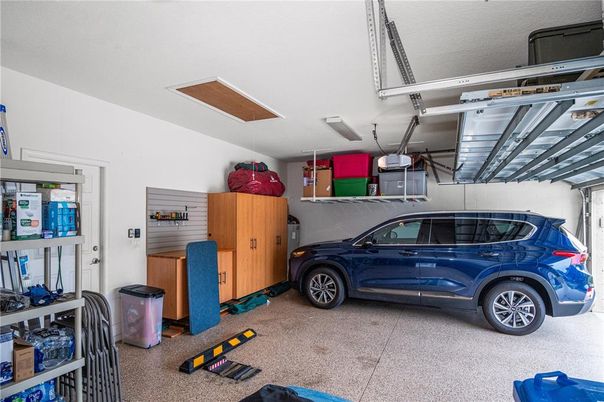 Garage, Interior