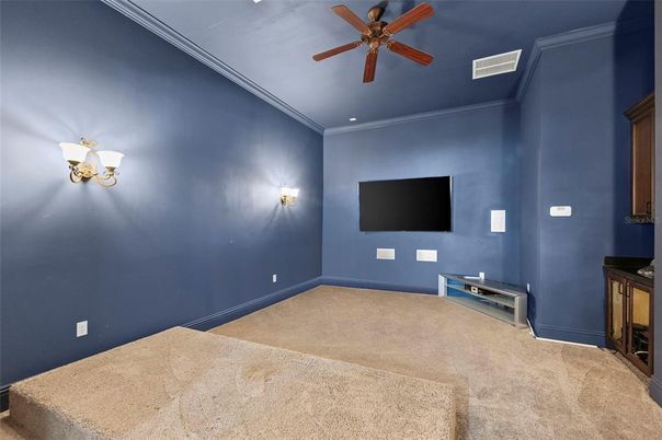 Empty room, Interior, Recessed Lighting