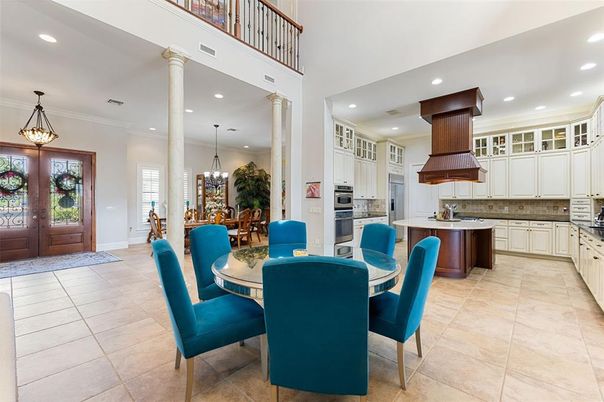 Chandelier, Dining room, Interior, Kitchen, Pendant Lights, Recessed Lighting, Stainless Steel Appliances
