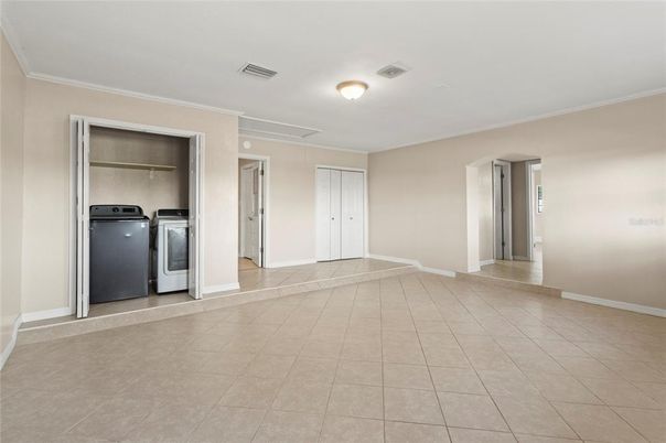 Empty room, Interior, Washer